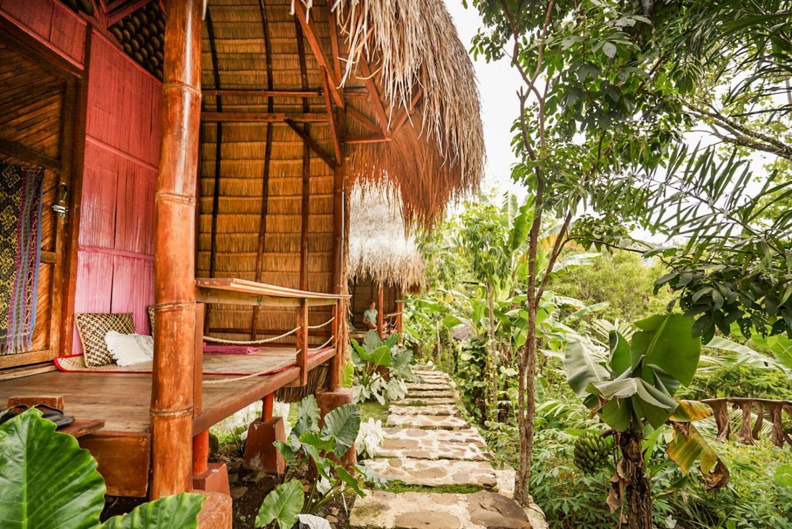 Sten Lodge eco Homestay Labuan Bajo Exterior foto