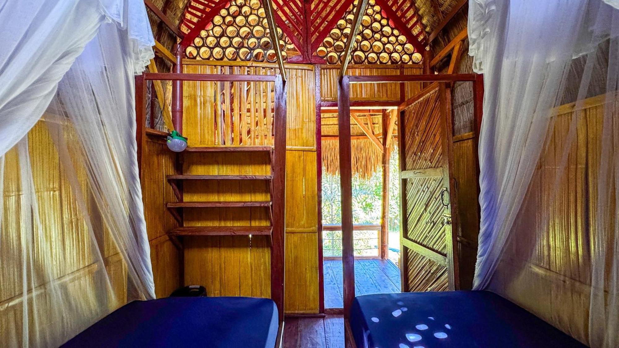Sten Lodge eco Homestay Labuan Bajo Exterior foto
